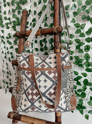 Best Pick Messenger Myra Tote Bag-Handbags-Myra-Motis & Co Boutique, Women's Fashion Boutique in Carthage, Missouri