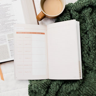 Thirty Truths For Common Lies For Women Booklet-Devotionals-The Daily Grace Co-Motis & Co Boutique, Women's Fashion Boutique in Carthage, Missouri