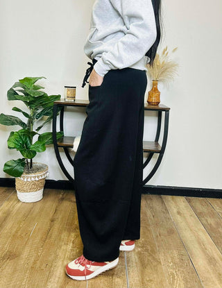 Brooks Baggy Barrel Sweatpants - Black-Pants-Reflex-Motis & Co Boutique, Women's Fashion Boutique in Carthage, Missouri