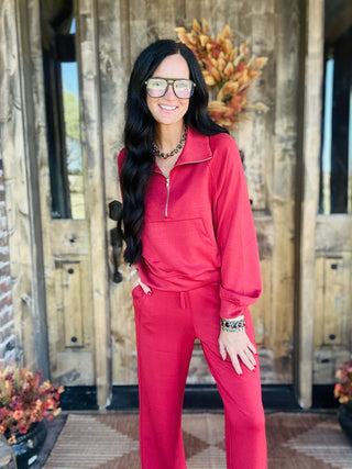 Barb Zip Collar Raglan Pullover Red