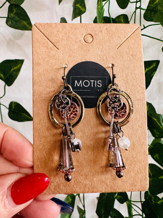 Women's Accessories | Earrings | Motis and Co | Carthage, MO
