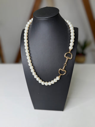 Verdi Pearl Bead Gold Horse bit Necklace