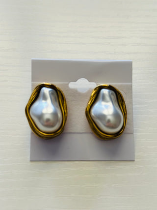 Chunky Gold Pearl Earrings | The Pearl-Earrings-Accessories Galore-Motis & Co Boutique, Women's Fashion Boutique in Carthage, Missouri