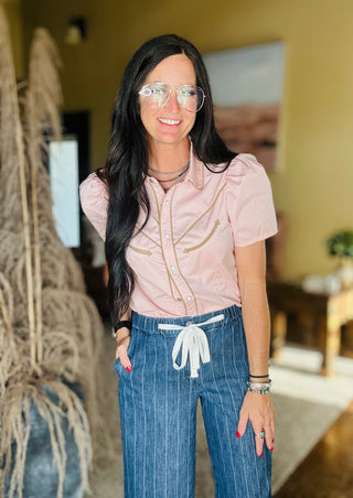 Pattie Arrow Pearl Snap Blouse