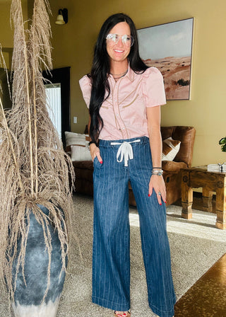 Pattie Arrow Pearl Snap Blouse