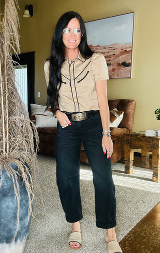 Pattie Arrow Pearl Snap Blouse